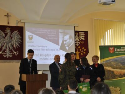 Sukcesy w powiatowym konkursie literackim