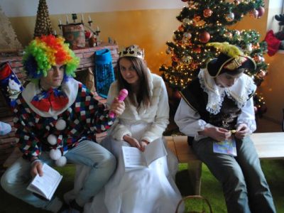 Licealiści u przedszkolaków