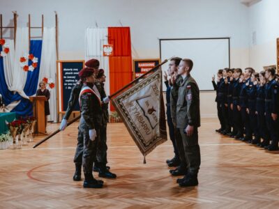 Ślubowanie uczniów klas pierwszych